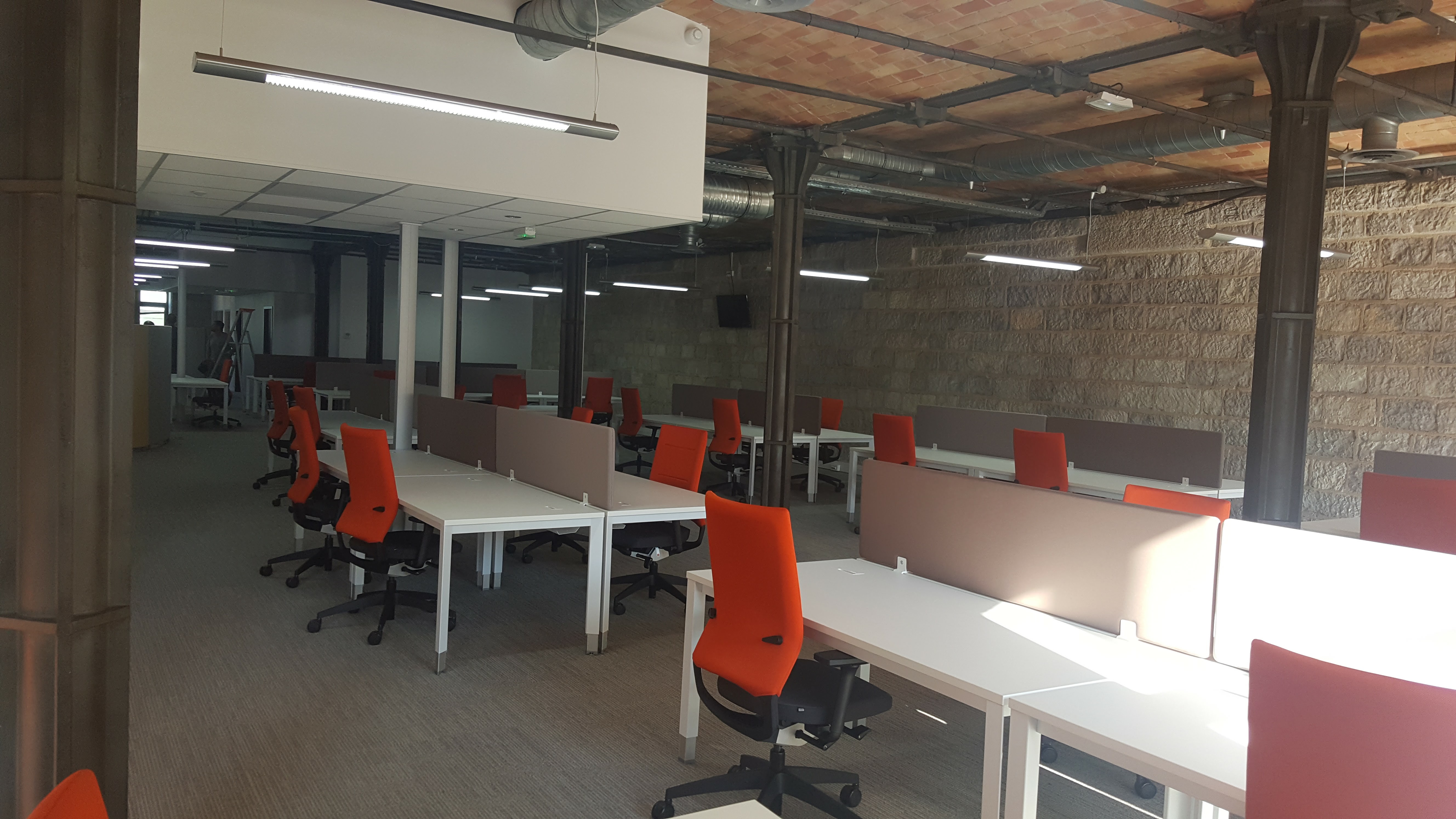 Aménagement de bureaux et open space clé en main par ICONE